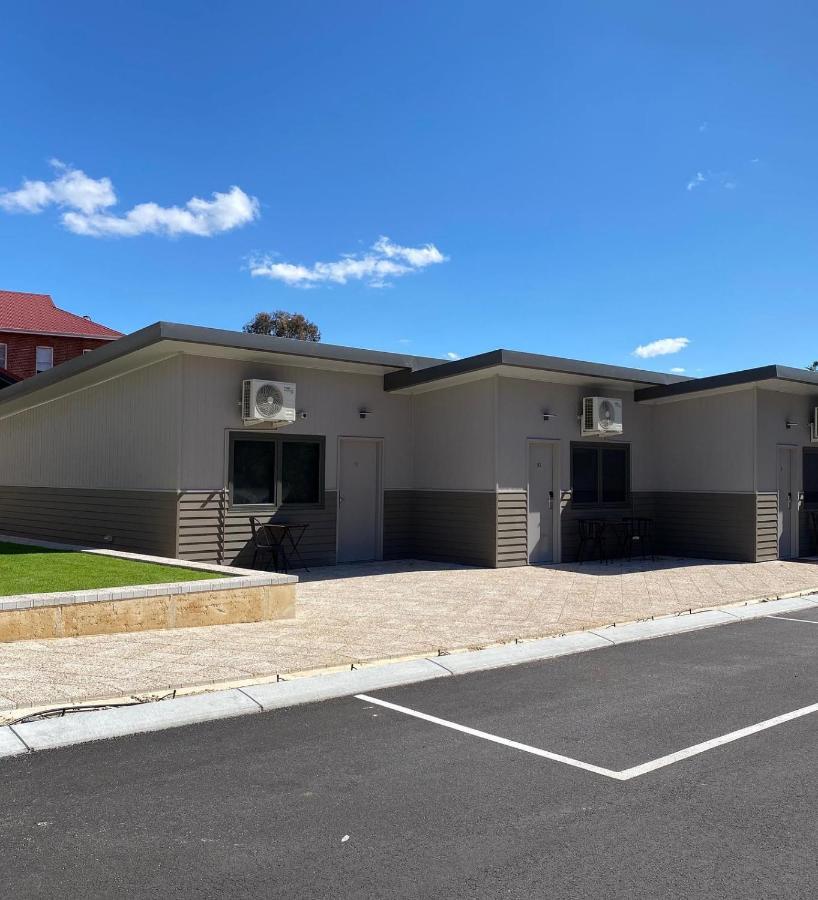 Victoria Hotel Toodyay Bagian luar foto