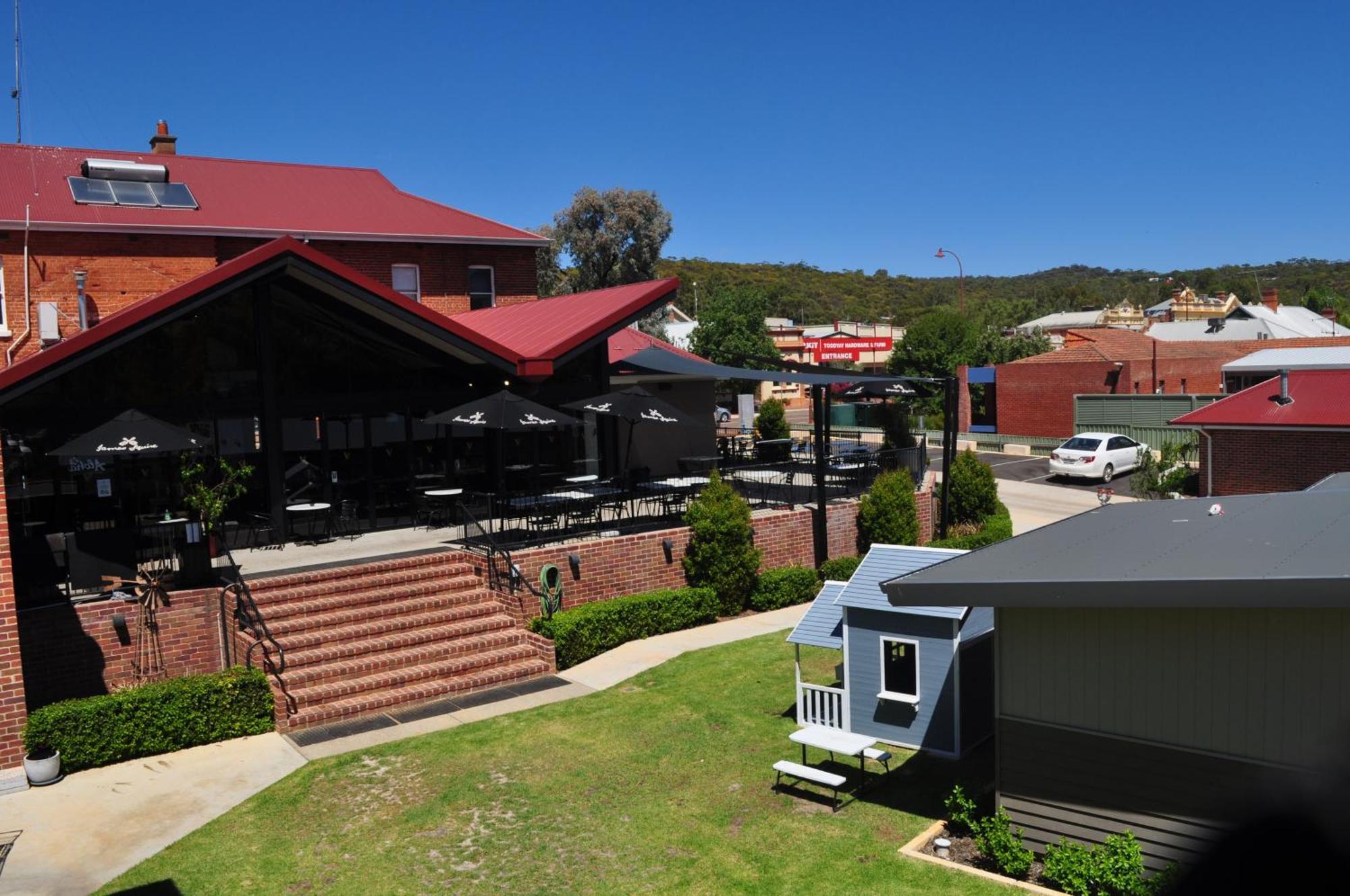 Victoria Hotel Toodyay Bagian luar foto